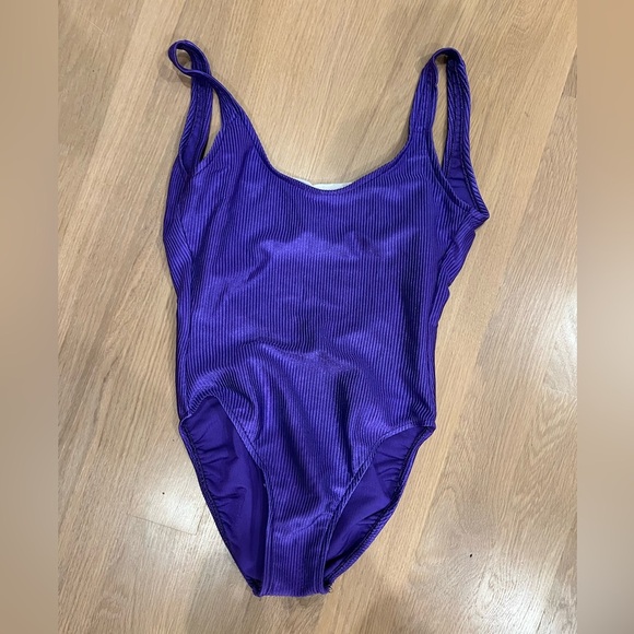 Jantzen Other - Jantzen Sport Vintage purple ribbed, one piece swimsuit Size 12